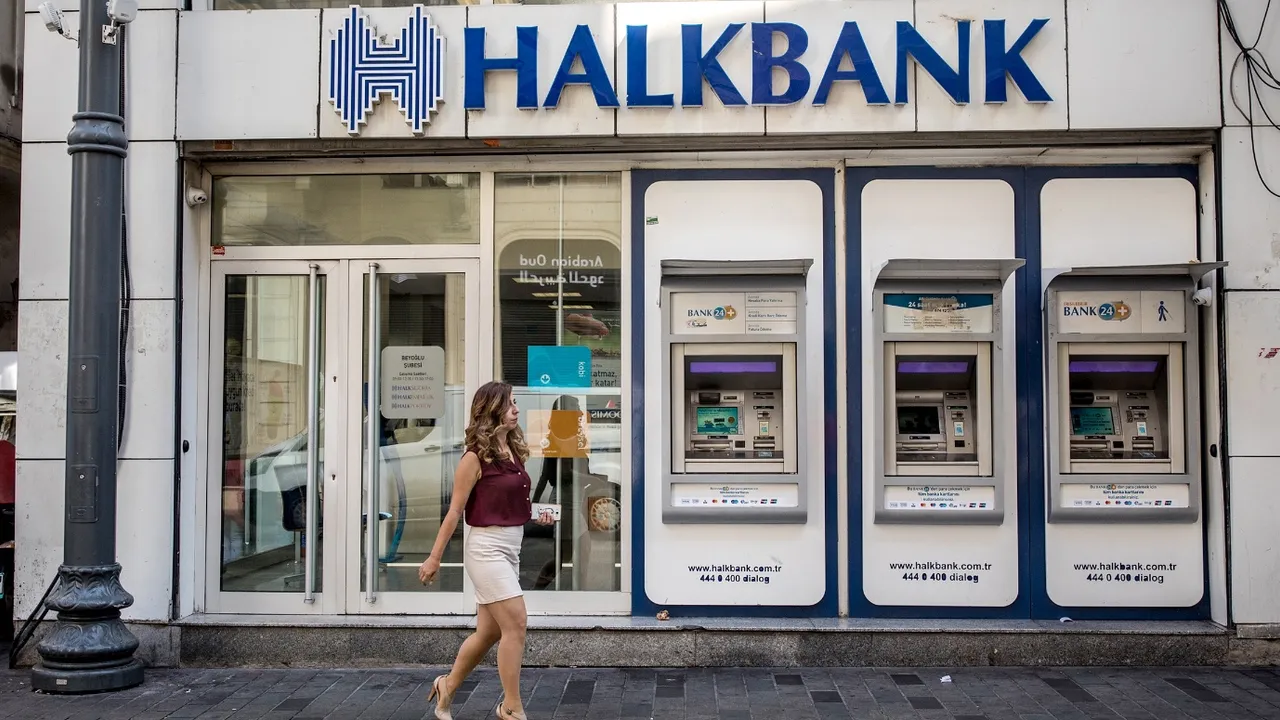 Halkbank resmen para saçıyor! Başvuruna hemen 100.000 TL veriyor