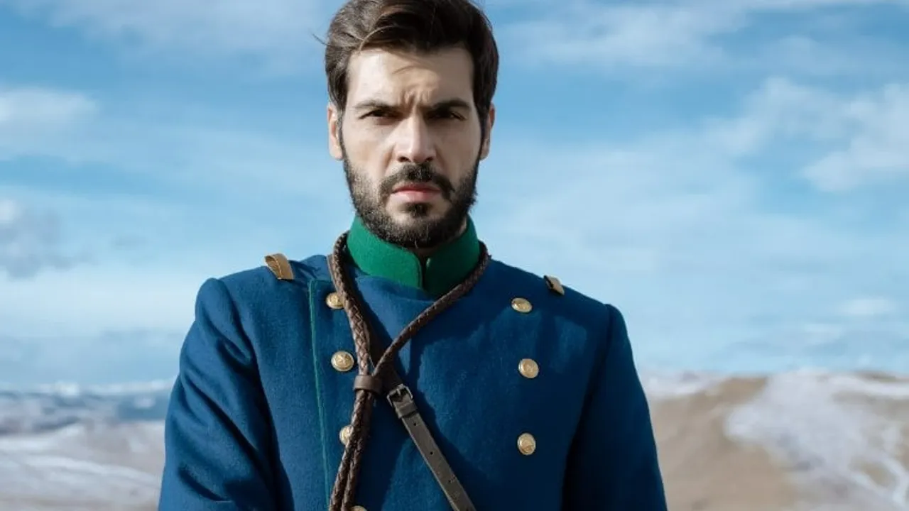 Tolga Mendi Rusya'da Türk-Rus Savaşı’nın hikayesini anlatan dizide Türk Askerini canlandırıyor! İşte detayları