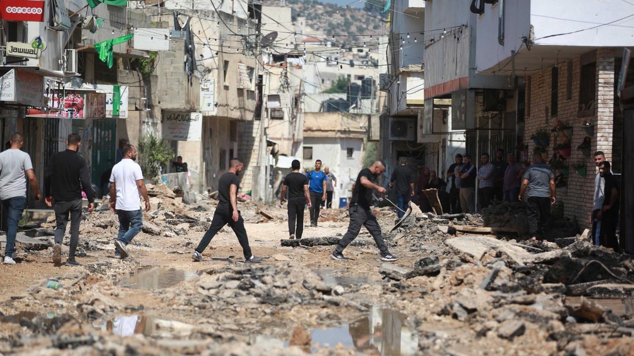 İsrail güçleri, Batı Şeria'daki baskınları devam ediyor! 51 Filistinli gözaltına alındı