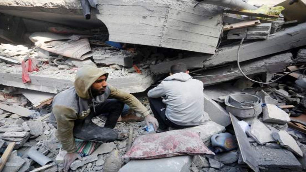 İsrail’in Gazze katliamı: Şifa Hastanesi bombalandı, onlarca Filistinli öldü 
