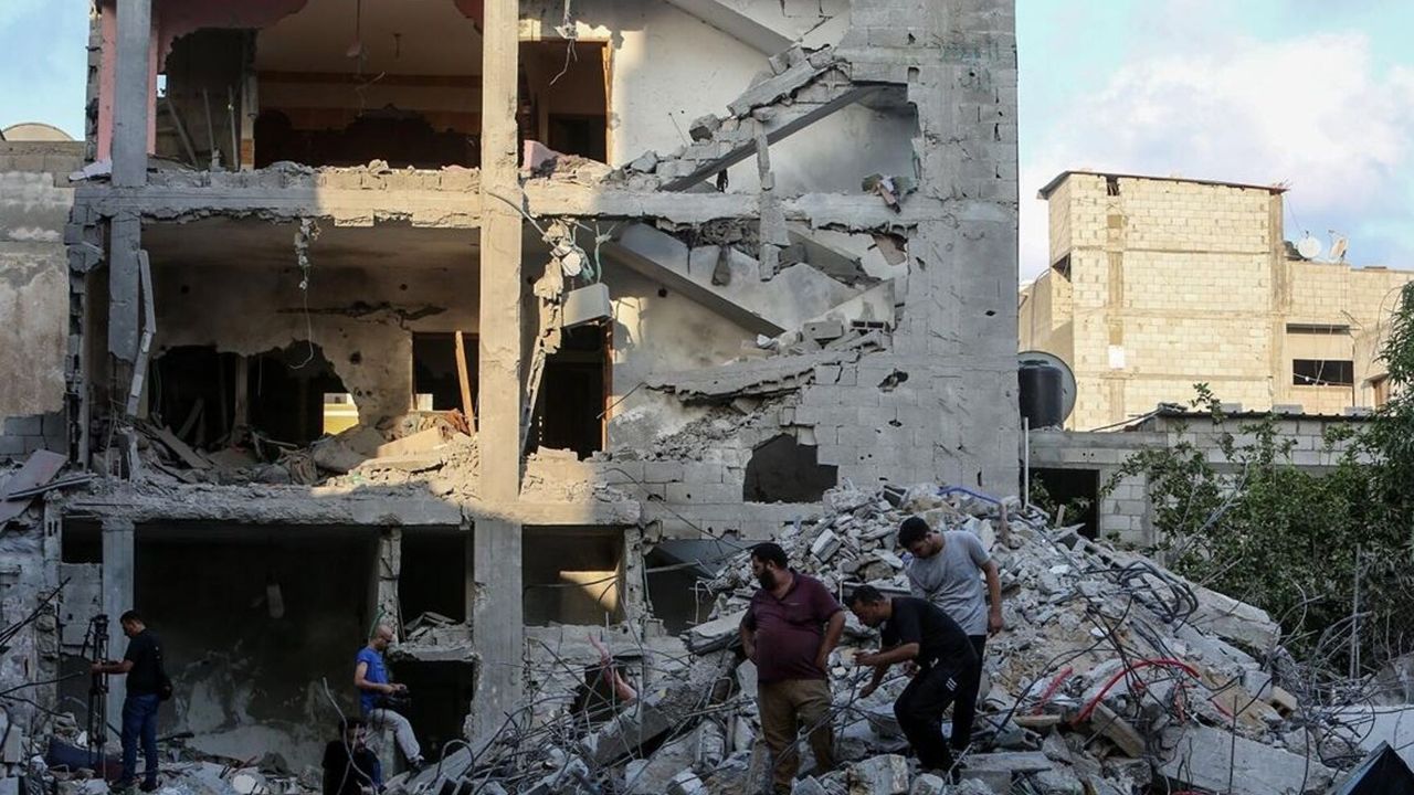 İsrail’in Gazze’ye saatte yaklaşık 230 yere hava saldırısı düzenledi! 20 binin üzerinde Filistinli öldü