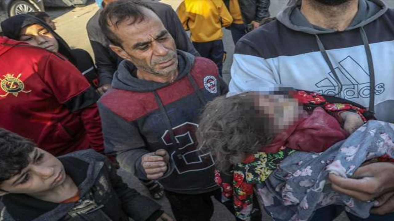 İsrail’in Kemal Advan Hastanesine baskın düzenledi! Erkekler toplanıp alıkonuldu, kadınlar ve çocuklar öldürüldü