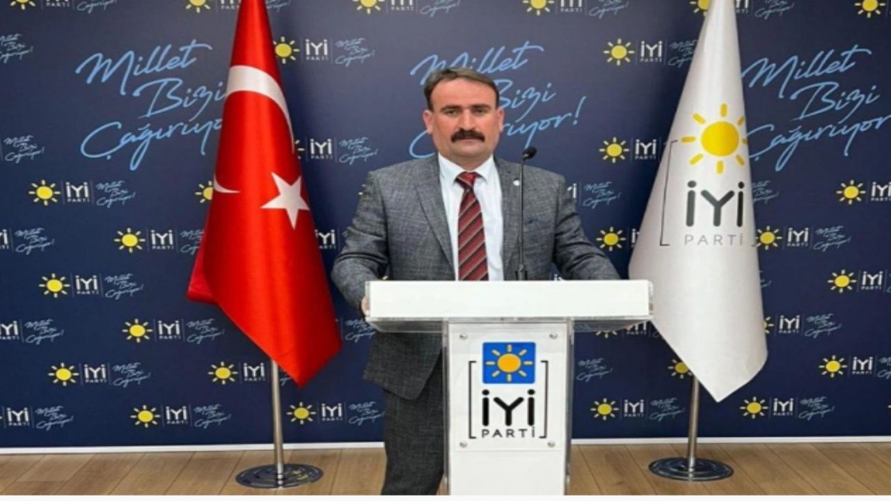 İYİ Parti’de istifa depremi sürüyor! Siirt İl Başkanı Ahmet Dündar istifa etti
