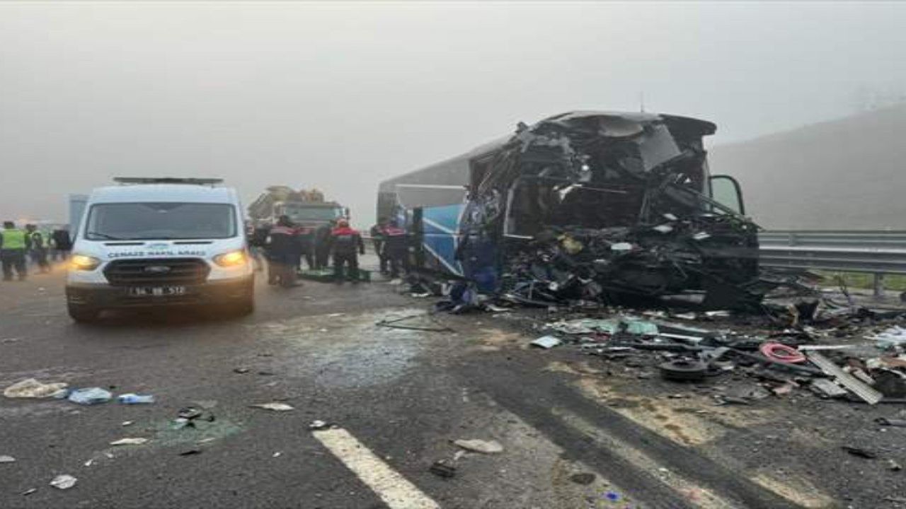 Kuzey Marmara Otoyolu’nda korkunç kaza: 10 ölü, 57 yaralı