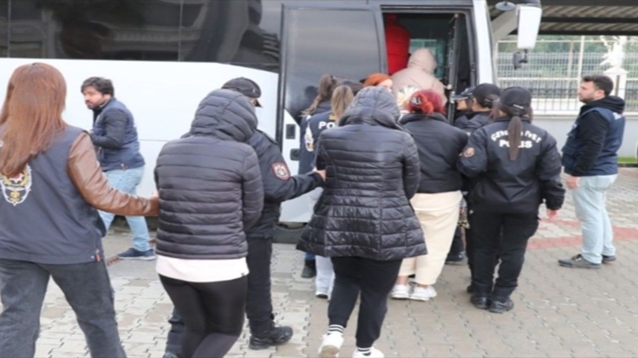 Mersin’de yasa dışı bahis çetesi çökertildi! 13 tutuklama