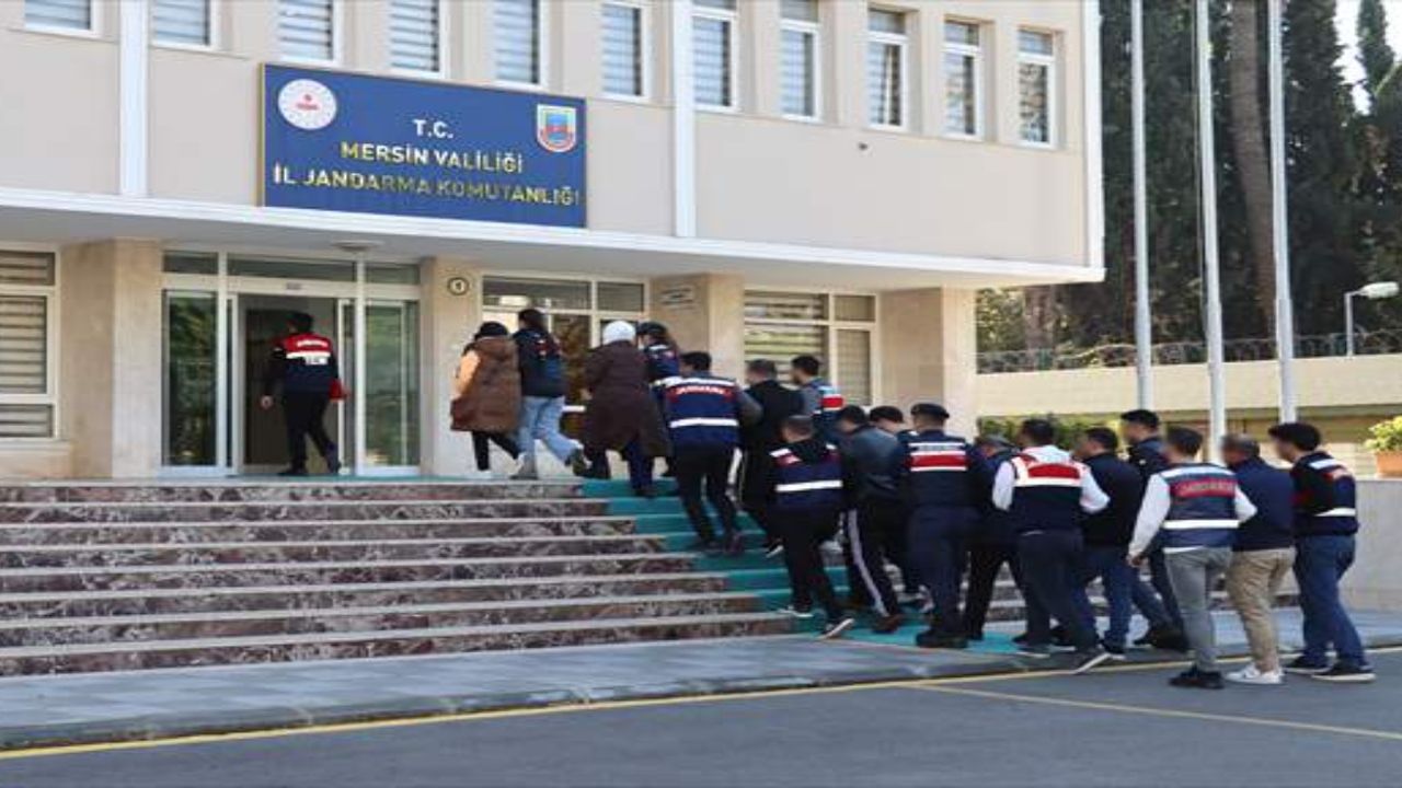 Mersin ve Gaziantep'te DEAŞ’a fon sağlayan 9 kişi tutuklandı