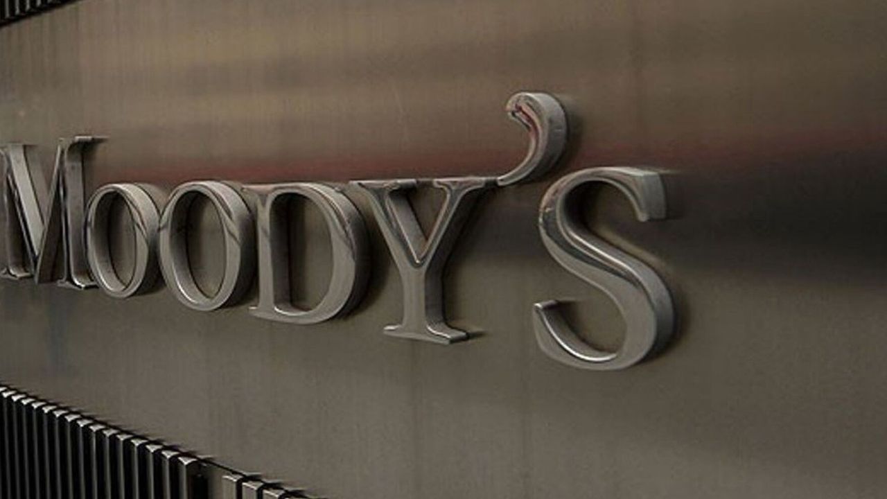 Moody’s’ten Türkiye’ye kredi notu müjdesi: Sıkı para politikası görünümü pozitife çevirebilir