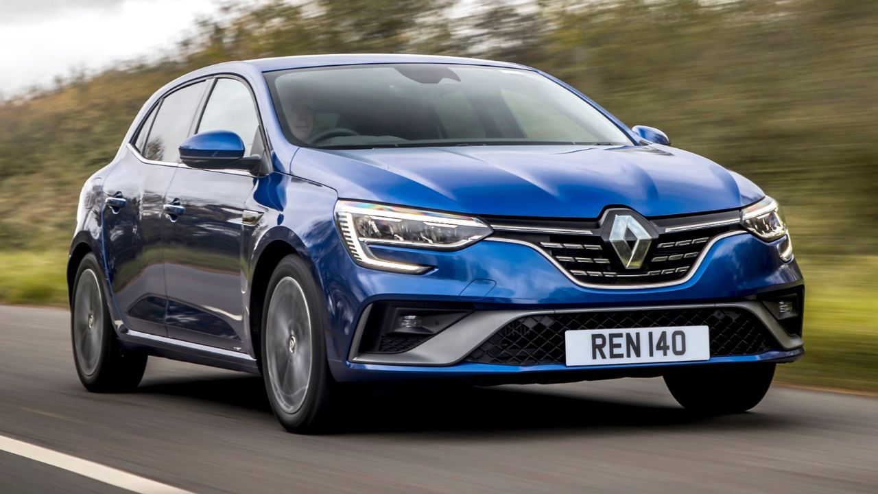 Renault fiyat listesini değiştirdi! Sürpriz kampanya duyanı bayiye koşturacak: İşte güncel fiyatlar!