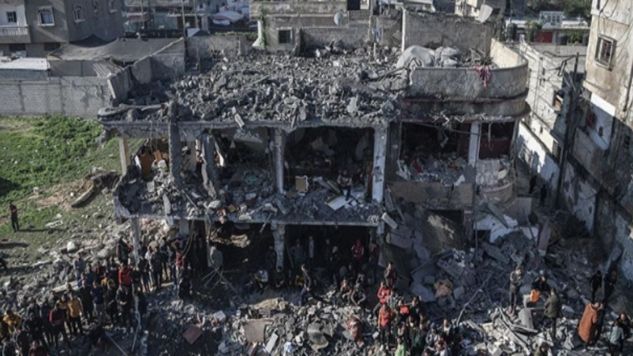  Sağlık Bakanlığı sözcüsü Eşref Kudra Gazze'deki acı bilançoyu paylaştı
