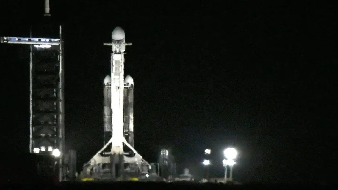 SpaceX çok gizli bir askeri uzay uçağını yörüngeye fırlattı!