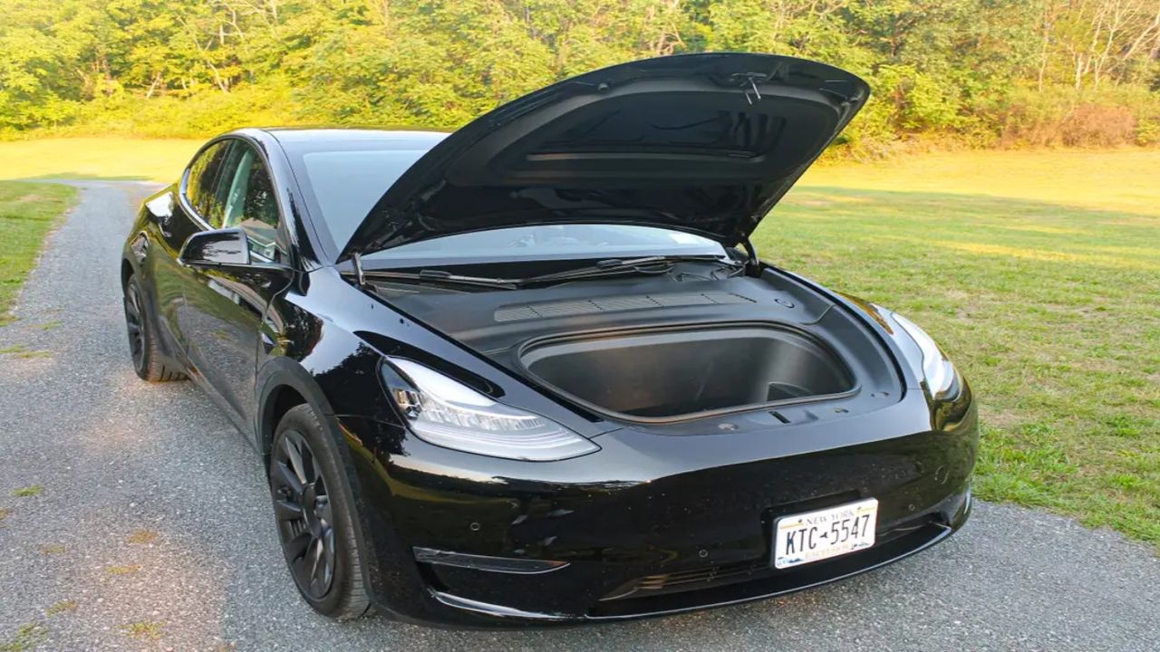 Tesla Model Y’yi satın alan bir kullanıcıya bir gün sonra 14 bin dolarlık tamirat faturası geldi!