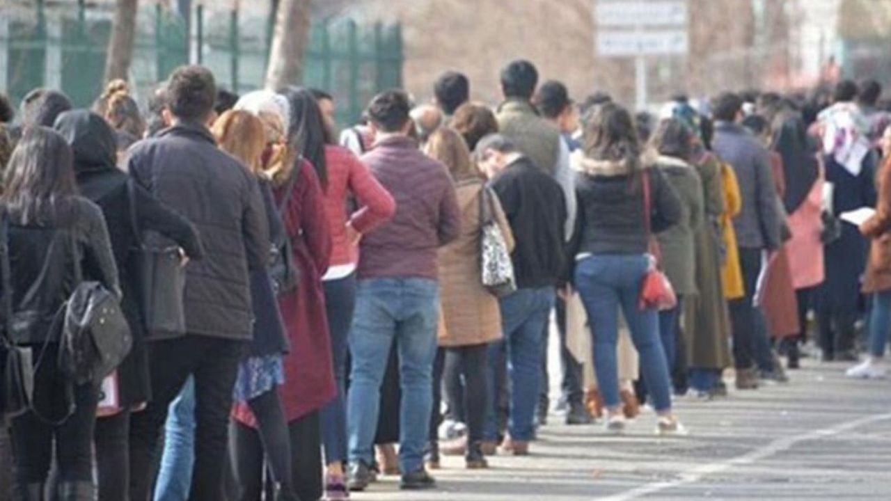 Türkiye’de işsizlik rekor düzeyde azaldı