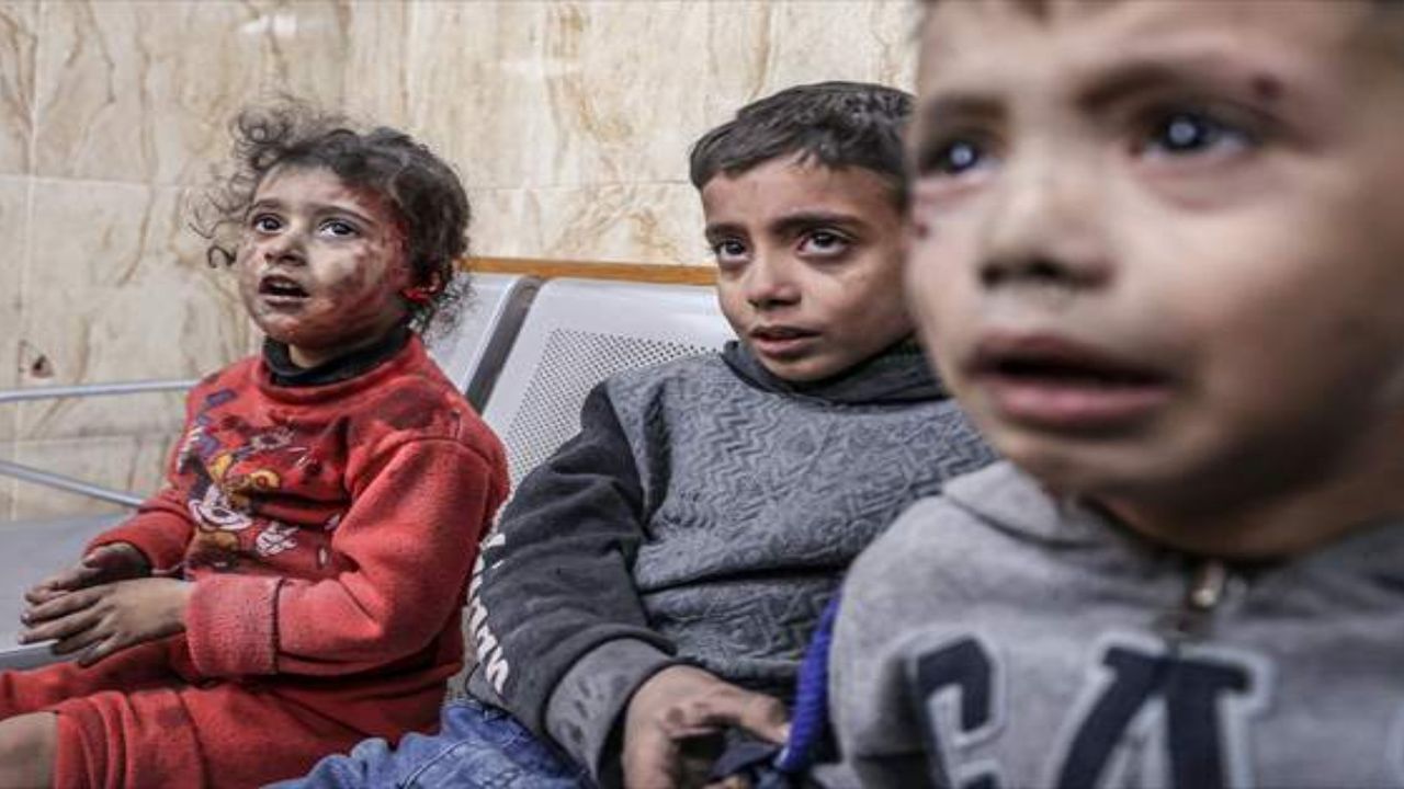 UNICEF, Gazze’de İsrail’in ilan ettiği sözde güvenli bölgelerin hastalık yuvası olduğunu açıkladı