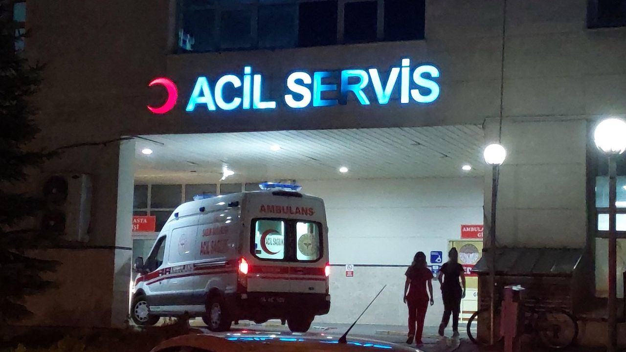 Yemekten zehirlenen öğrenciler hastaneye koştu