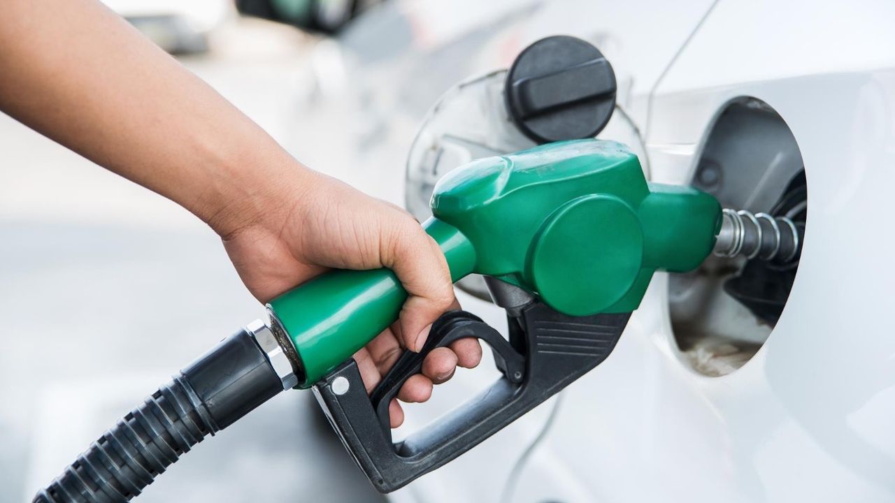 Bu gece fiyatlar tekrar artacak! Motorine zam geliyor