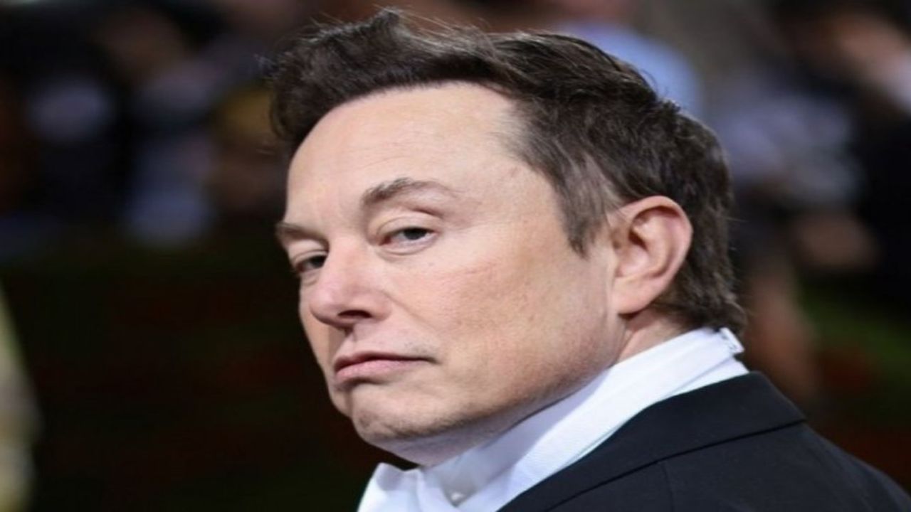 Elon Musk: ‘Yapay zekâ poker oynamaya benziyor’