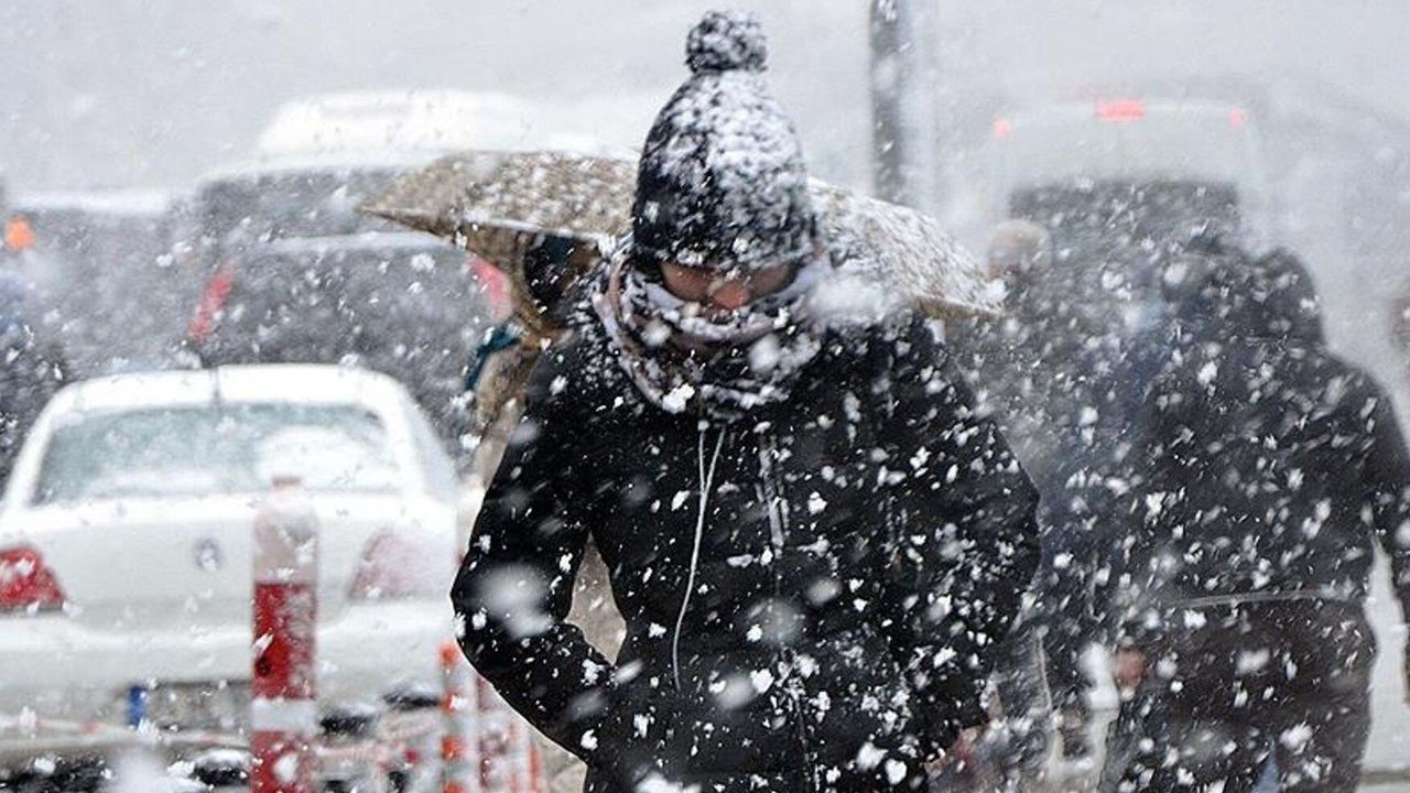 İstanbul’da Kar Bekleyenleri Hayal Kırıklığına Uğratan Tahmin! Bu Hafta Havalar Nasıl Olacak?