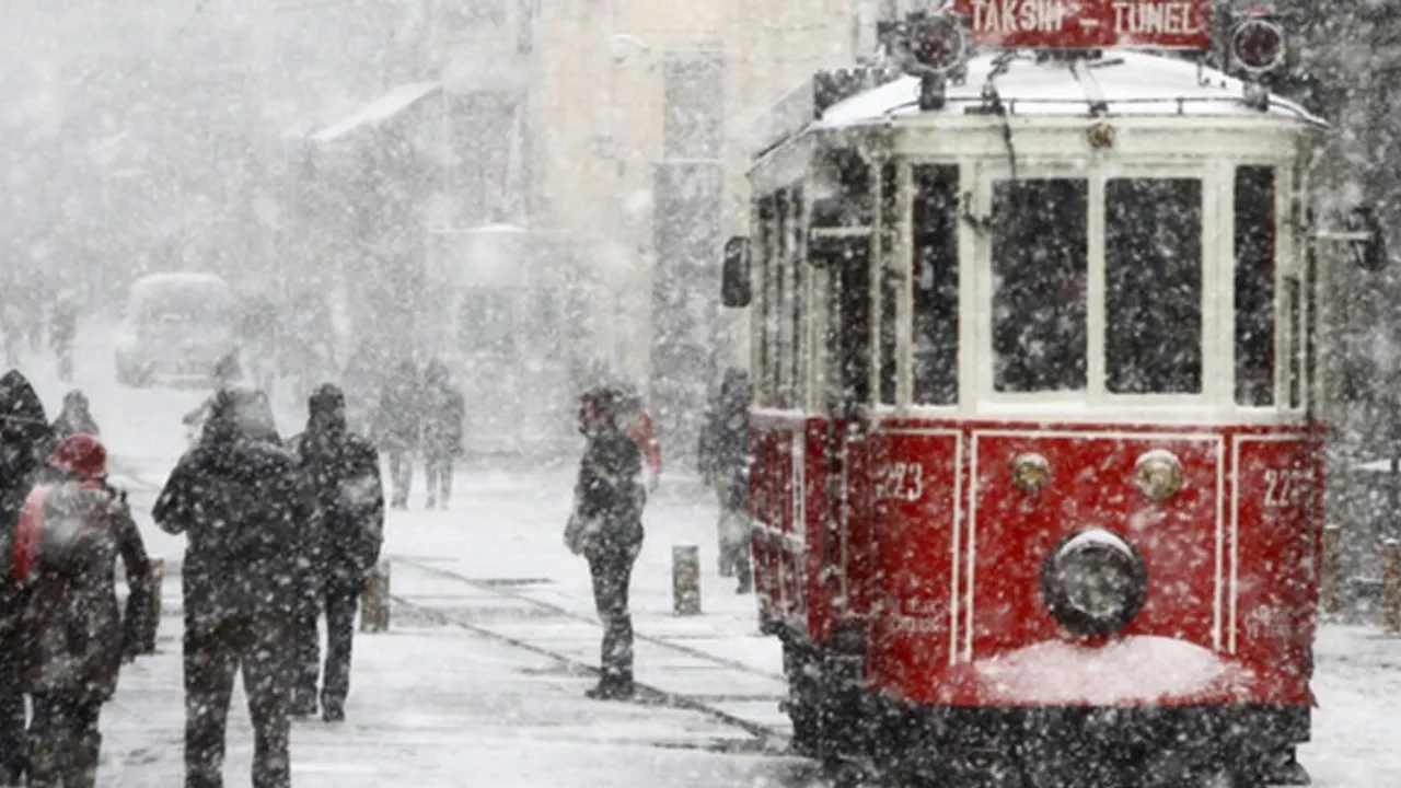 İstanbul Ocak ayında kar yağacak mı? Meteoroloji uzmanı cevap verdi