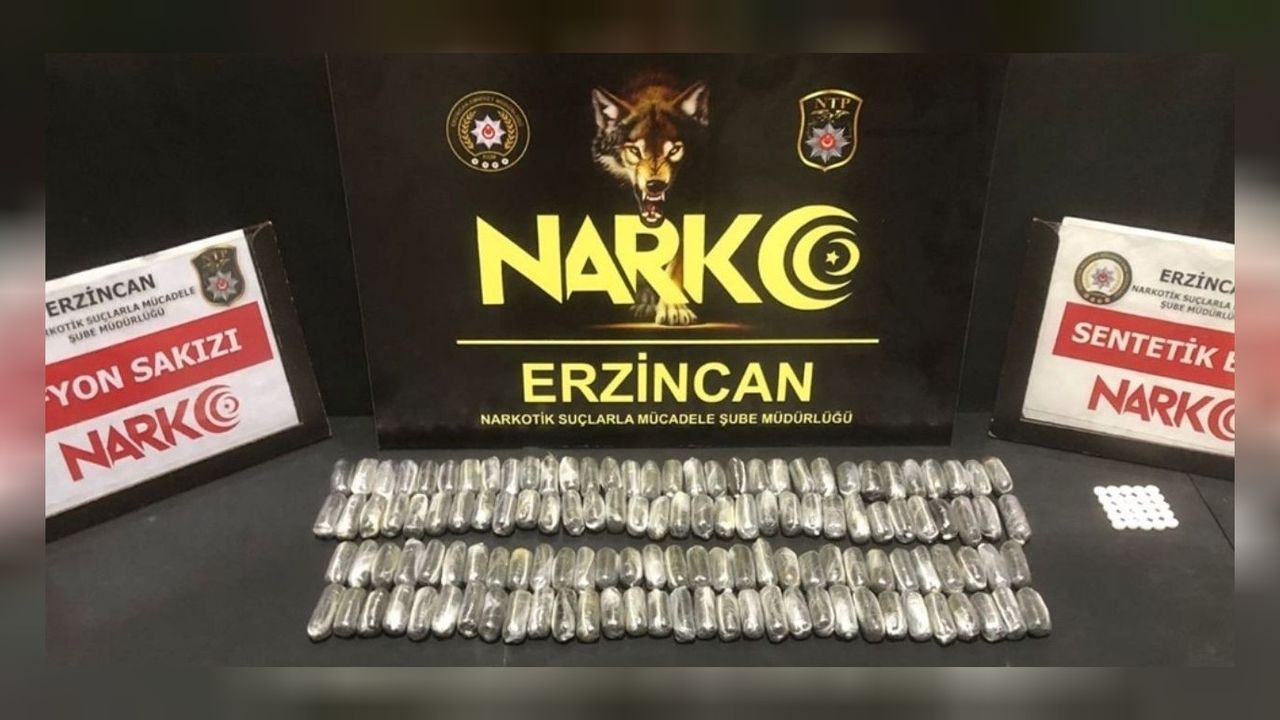Mide ve bağırsağından 1 kilo uyuşturucu çıkan İranlı şahıs Erzincan'da yakalandı! 