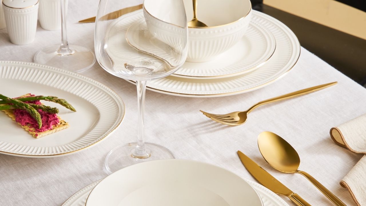 Porselen ve seramik meraklılarının bu sefer yüzü gülecek! 31 Ocak’a kadar yüzde 40 indirim sizi bekliyor