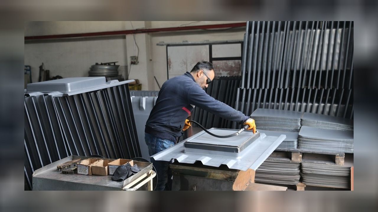 Tokat'ta üretilen çatı çıkış kapakları 6 farklı ülkeye ihraç ediliyor! 