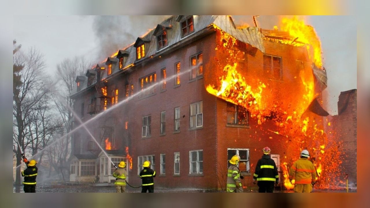 Yatılı okulda çıkan yangın sonucu 13 öğrenci hayatını kaybetti! 