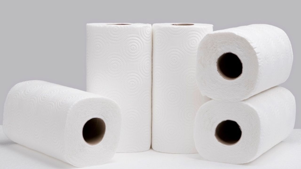 12’li havlu kağıt yüzde 62 indirime girdi! Herkes koştur koştur o markette soluğu aldı