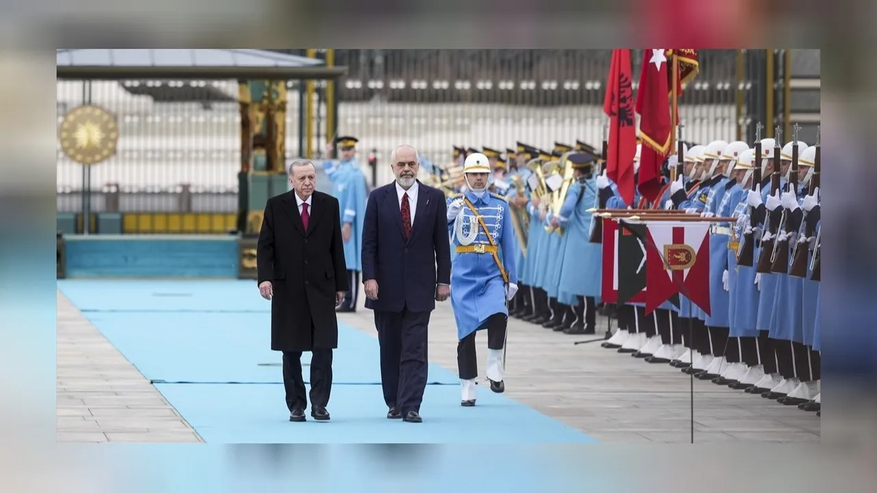 Arnavutluk Başbakanı Rama Cumhurbaşkanı Erdoğan tarafından resmi törenle karşılandı! 