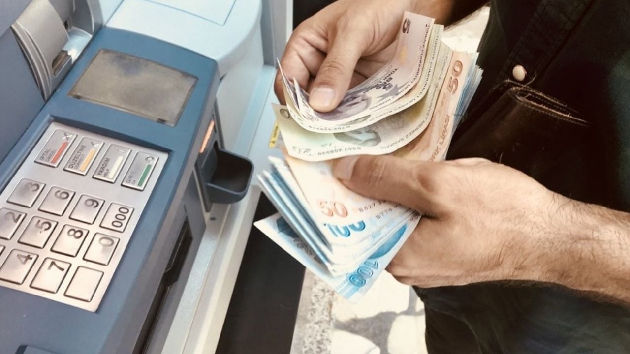 ATM'den para çekenler dikkat! Bunu bilmeden giden eli boş dönüyor