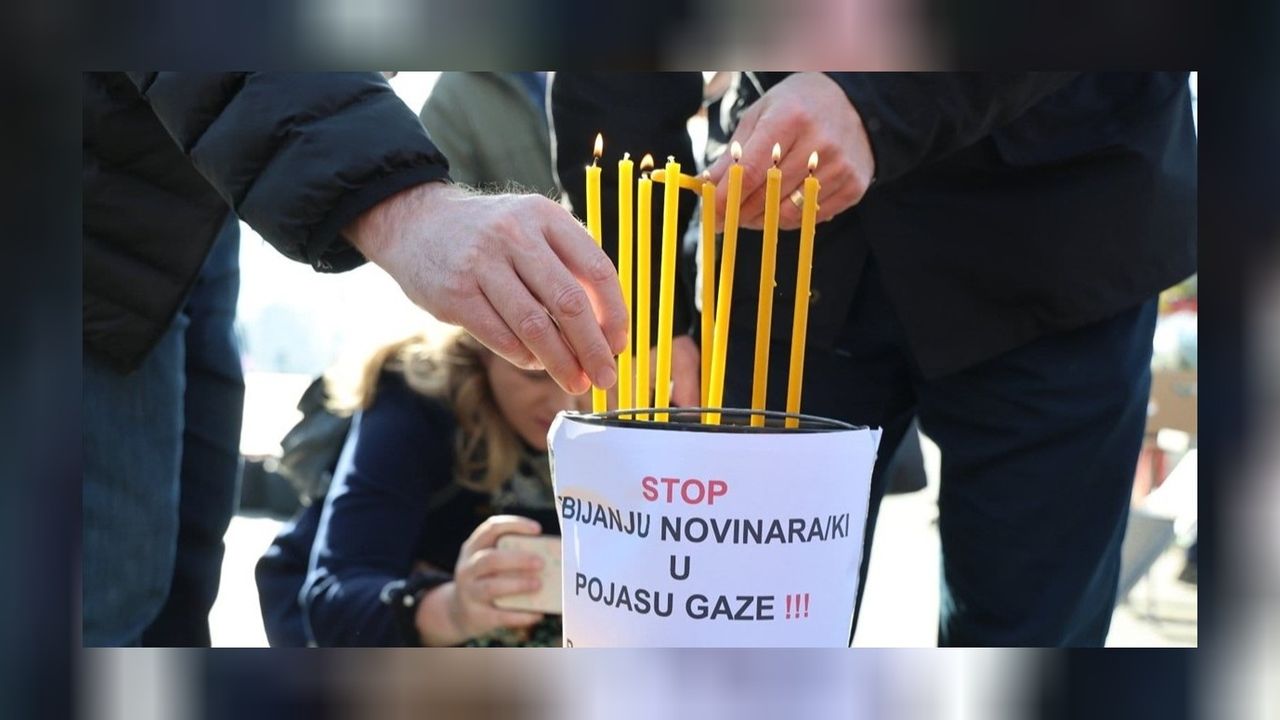 Bosna Hersekli gazeteciler İsrail saldırılarında ölen meslektaşlarını andı! 