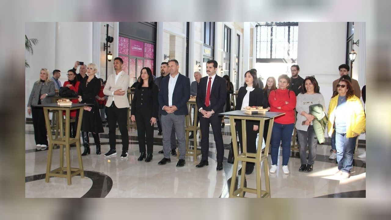 Depremzede çocukların çizdiği resimler için Antalya'da sergi açıldı! 