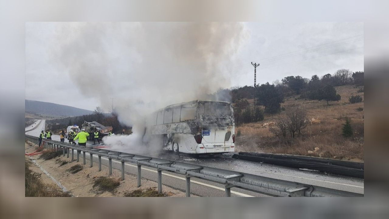 Günün ikinci otobüs kazası! 2 ölü 5 yaralı var 