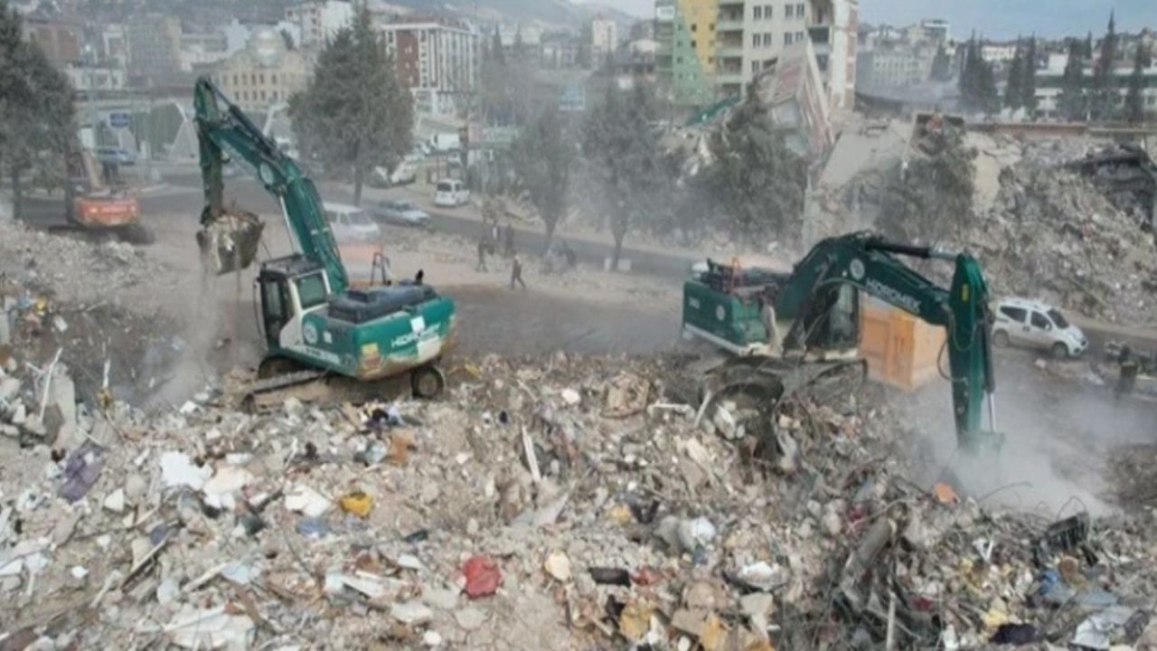 Hatay'da çok sayıda kişiye mezar olan Emek Apartmanı mühendisi tutuklandı
