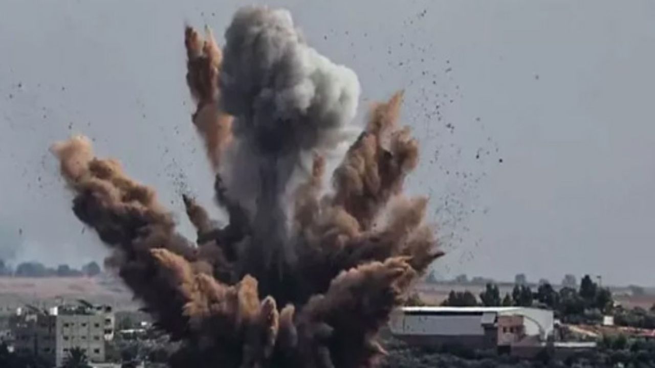 İkinci Dünya Savaşından kalma 500 kiloluk bomba denize taşındı