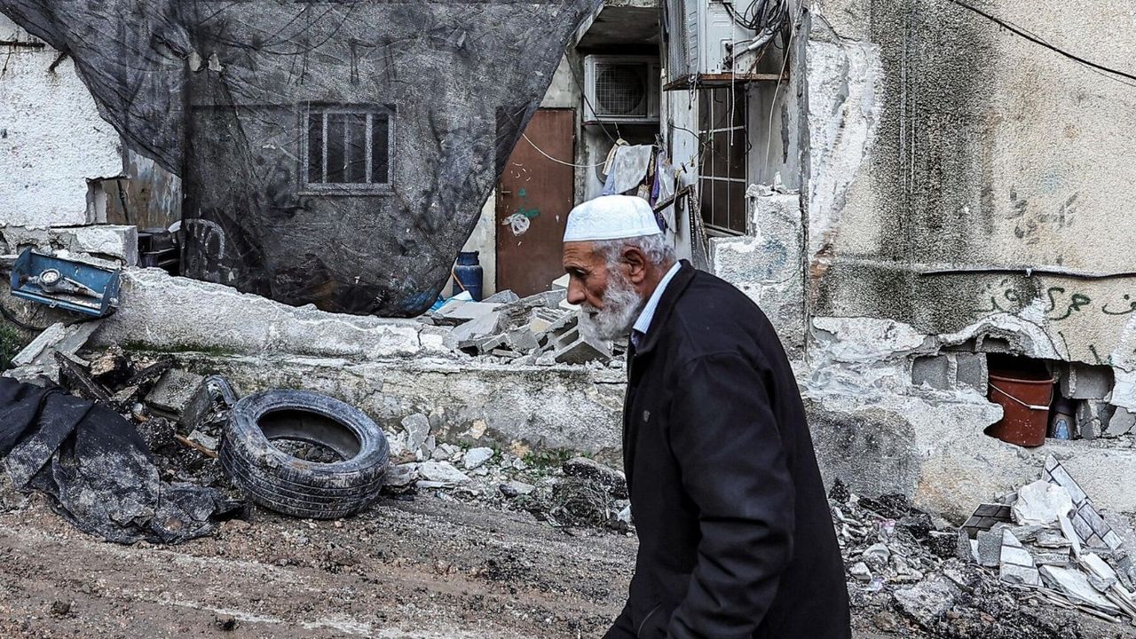 İsrail açlık savaşı da başlattı! Gazze'de 7 çocuk daha açlıktan öldü