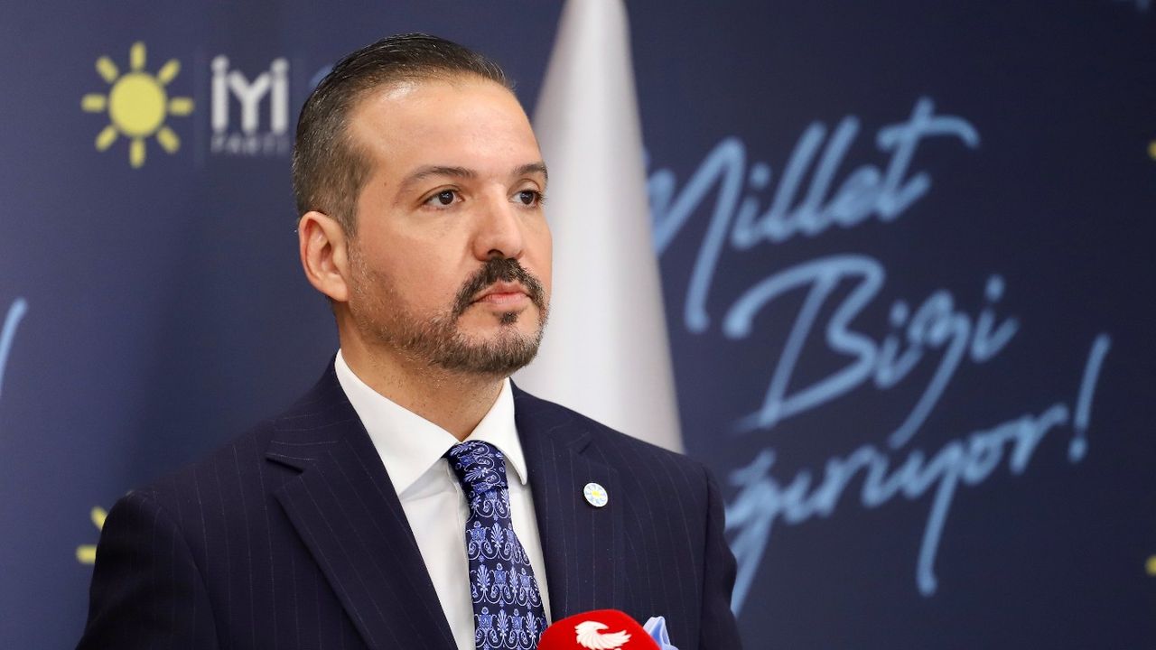 İYİ Parti Sözcüsü Zorlu Yorgat'ta konuşma yaptı! 