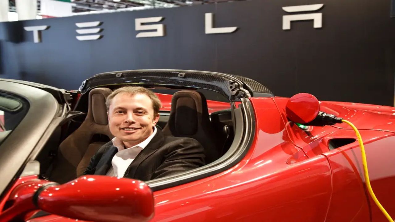 Musk’tan akıllara durgunluk verecek Roadster geliyor!