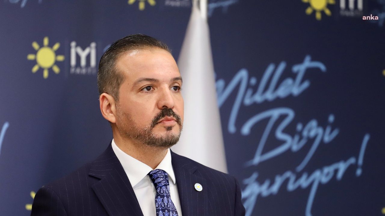 Toplu istifa sonrası basın toplantısı düzenleyen İYİ Parti, Cumhuriyet Halk Partisi'ni eleştirdi! 