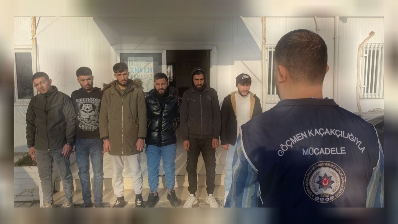 34 düzensiz göçmen ve 3 göçmen kaçakçısı daha yakalandı! 