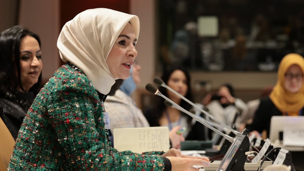 Aile Bakanı'ndan hafta sonu müjdesi! Yaşlı ve engelli aylıkları yattı 