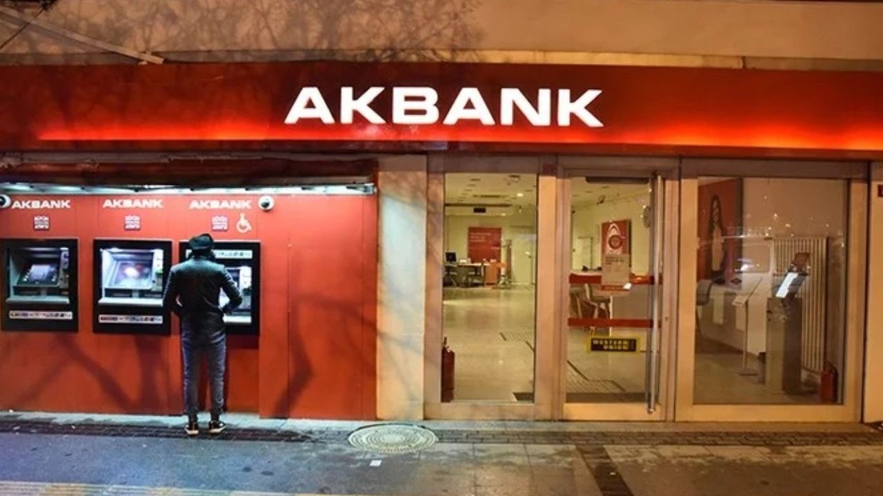 Akbank hesabı olana 10.000 TL müjdesi! TC kimlik numarasıyla ATM'den çekilebilecek