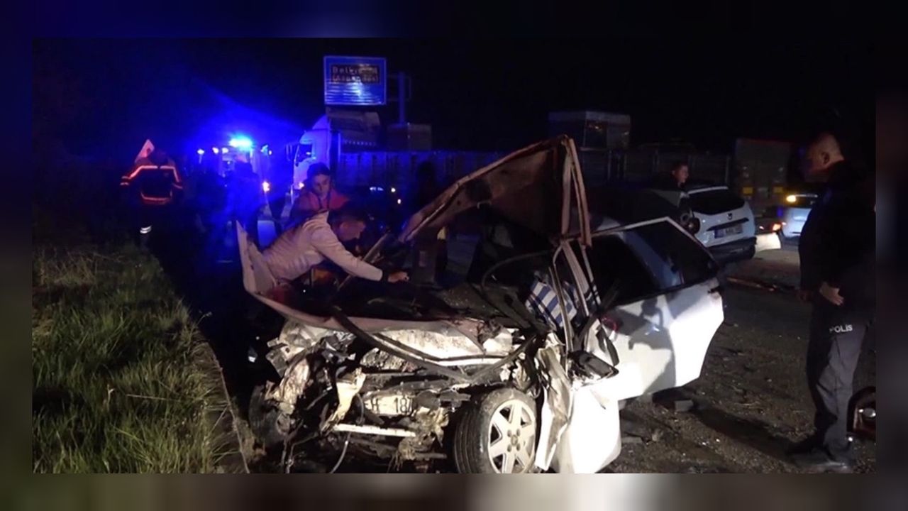 Antalya'da zincirleme trafik kazası: 3 kişi olay yerinde hayatını kaybetti! 