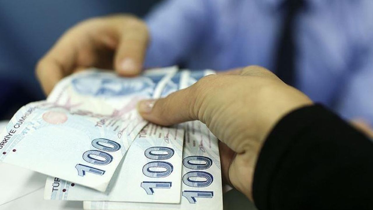 Bakan Işıkhan emeklilere bayram ikramiyelerinin yatacağı tarihi açıkladı! 