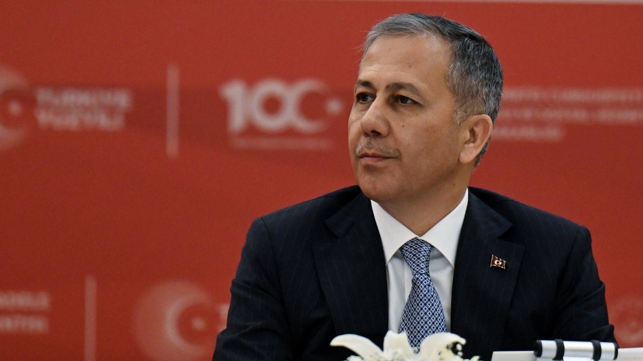 Bakan Yerlikaya üzücü haberi verdi: 2 polis memuru şehit oldu