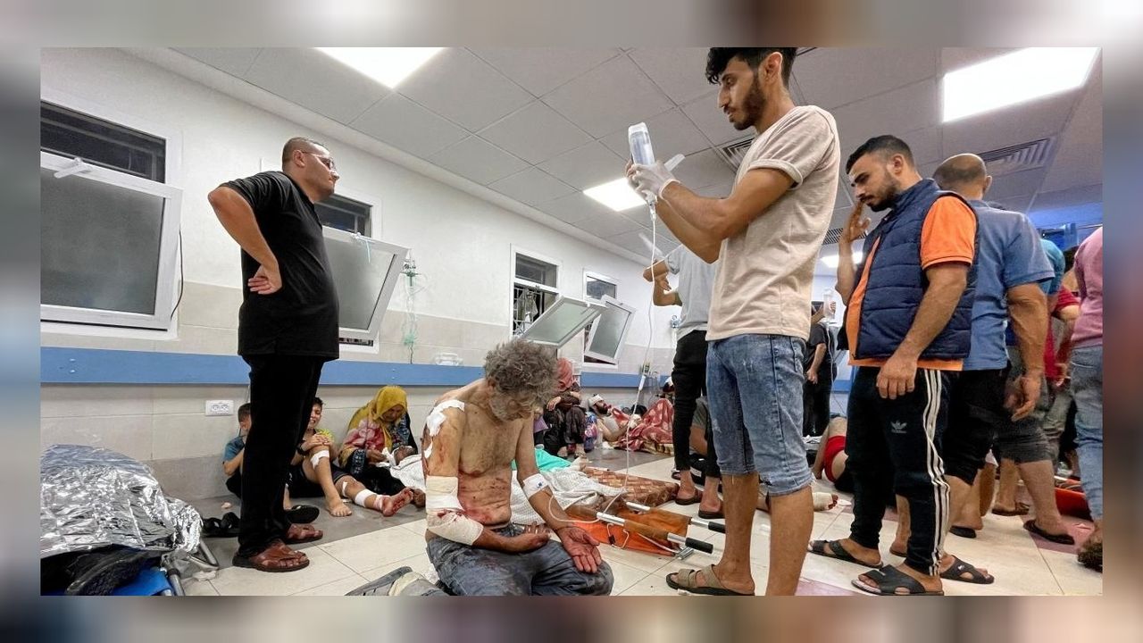 Bebek katili İsrail, Şifa Hastanesi'ndeki binayı havaya uçurdu! 