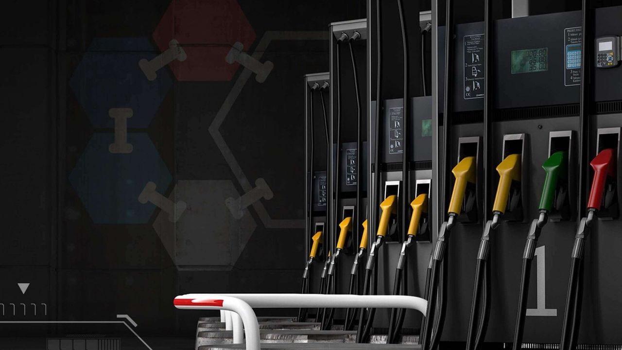 Benzin ve motorine yapılan dev zam pompaya yansıdı!