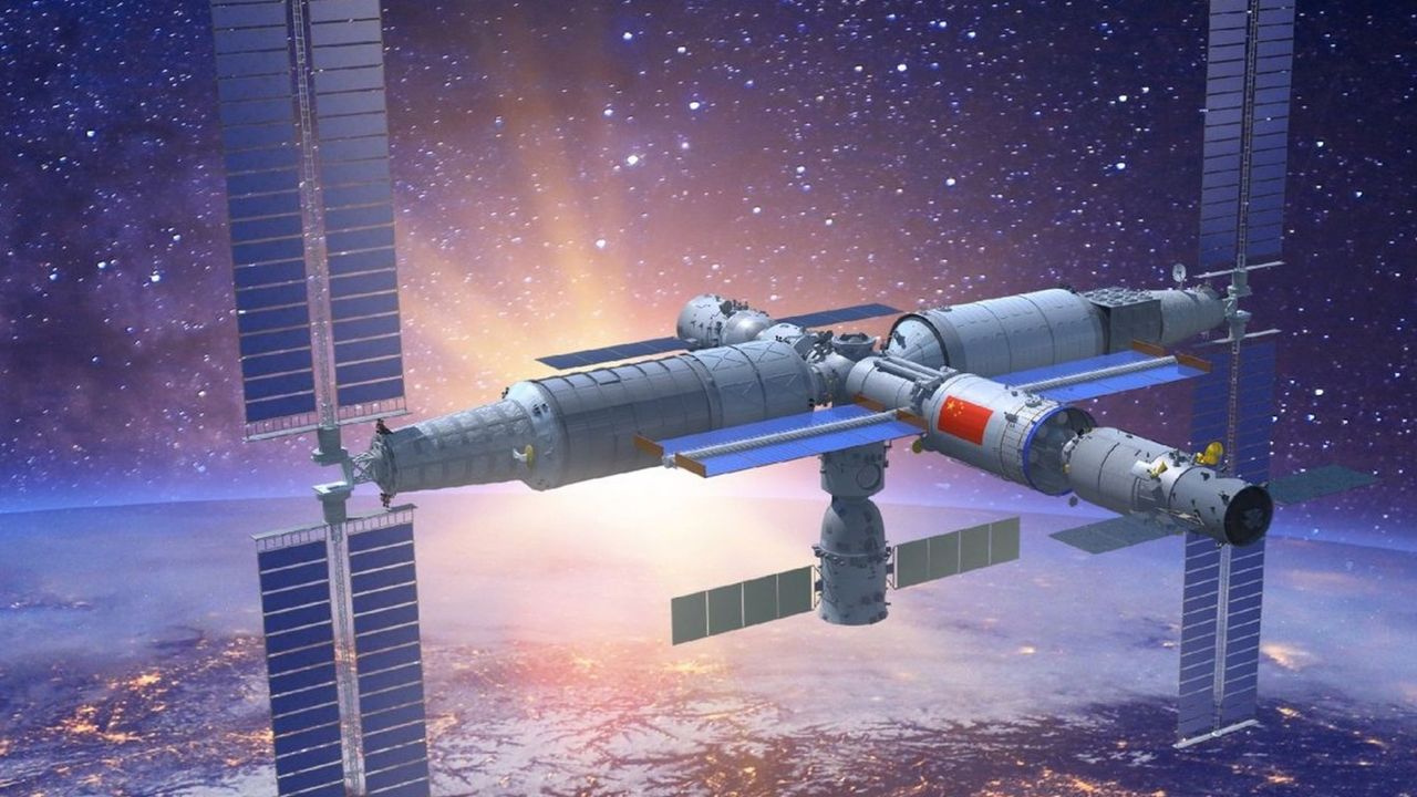 Çin uzay istasyonundaki ikinci uzay yürüyüşünü gerçekleştirdi! 