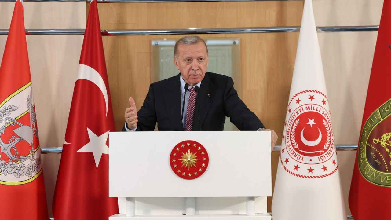 Cumhurbaşkan Erdoğan, Ankara'da askerlerle bir araya geldi: Suriye'ye operasyon sinyali