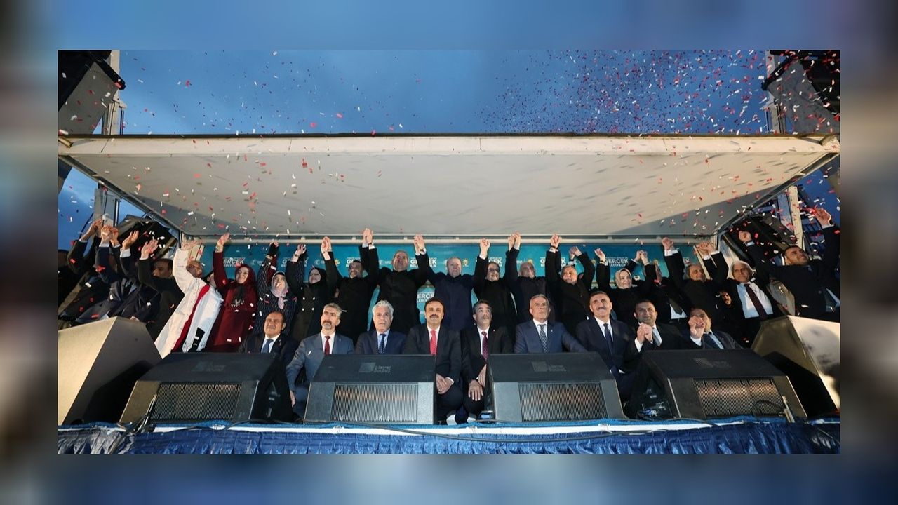 Cumhurbaşkanı Erdoğan Elazığ mitingini tamamladı! Sıra Mersin'de