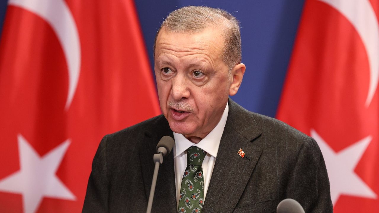 Cumhurbaşkanı Erdoğan Malatya mitinginde Yeniden Refah'a yüklendi! 